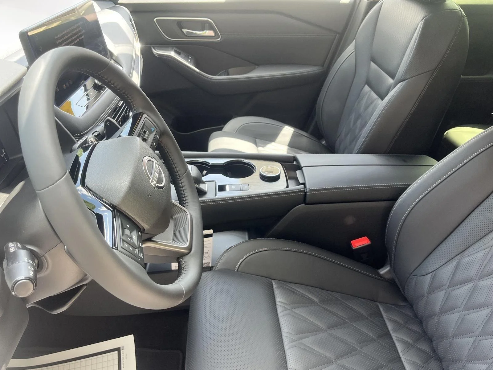 New 2026 Everest White Pearl TriCoat Nissan Platinum image 25