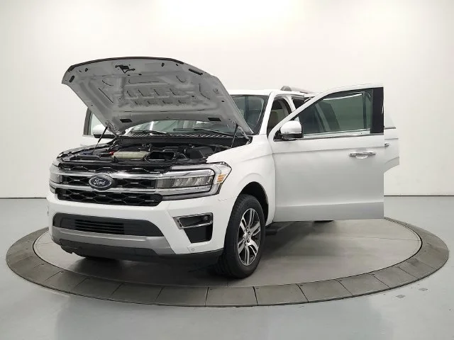 Used 2024 White Ford Limited image 11