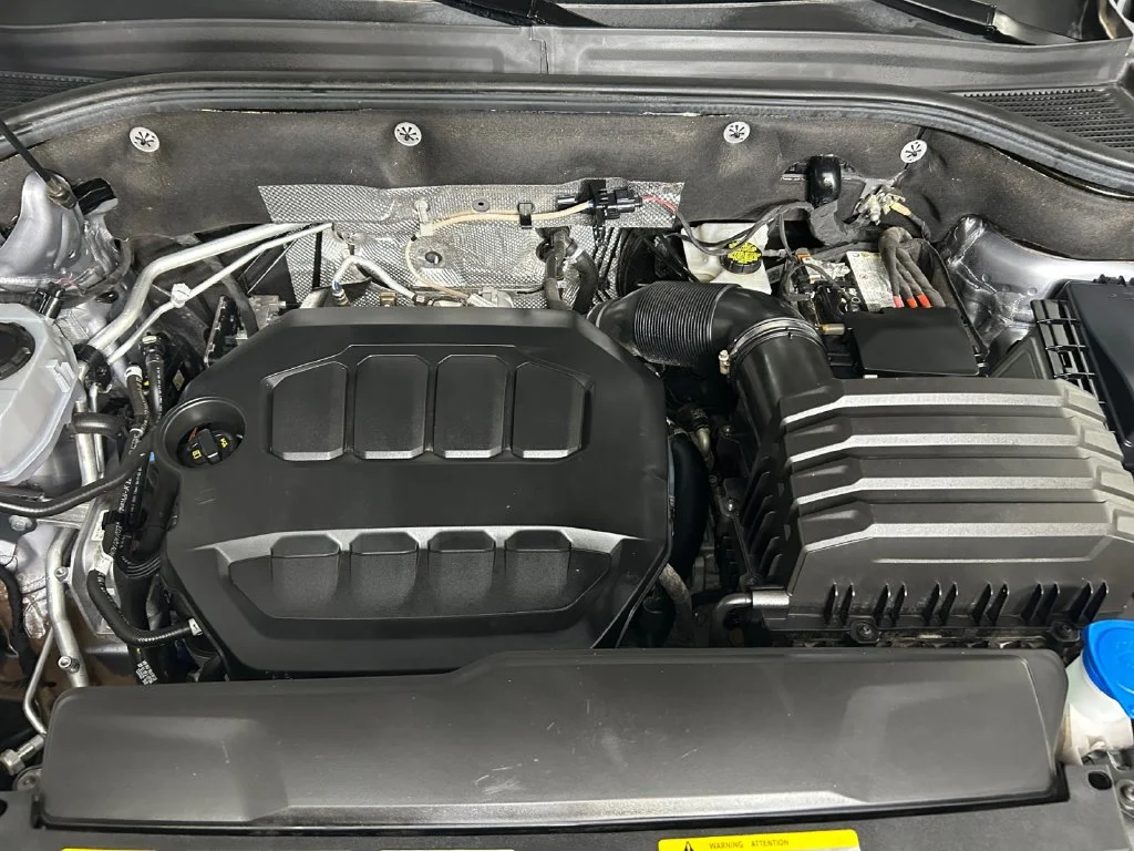 Used 2024  Volkswagen 2.0T SE w/Technology image 19