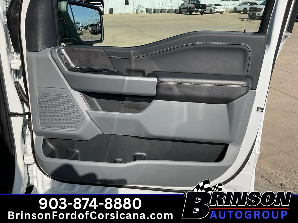 Used 2024 Oxford White Ford XLT image 19