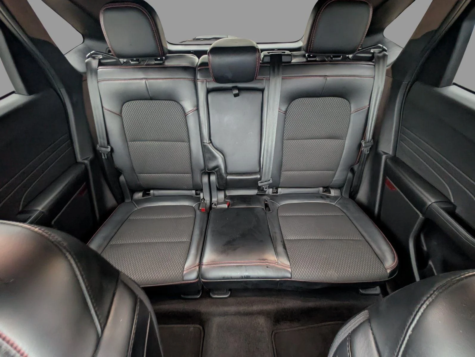 Used 2024 Carbonized Gray Ford ST-Line image 31