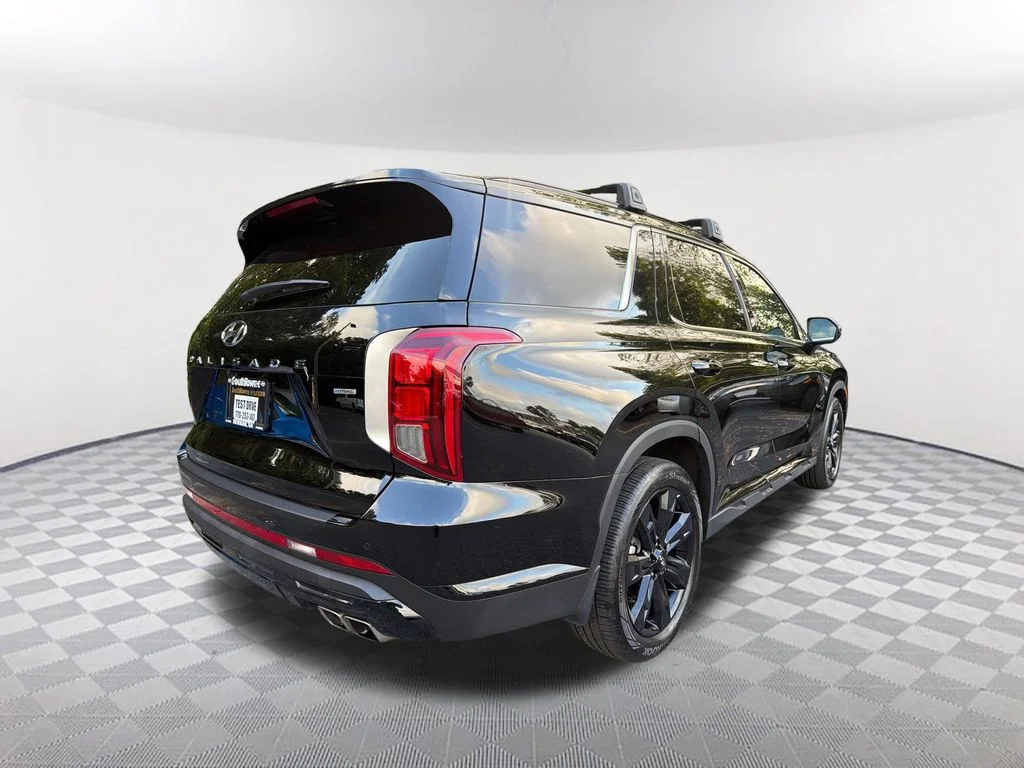 Used 2025 Black Hyundai XRT image 5