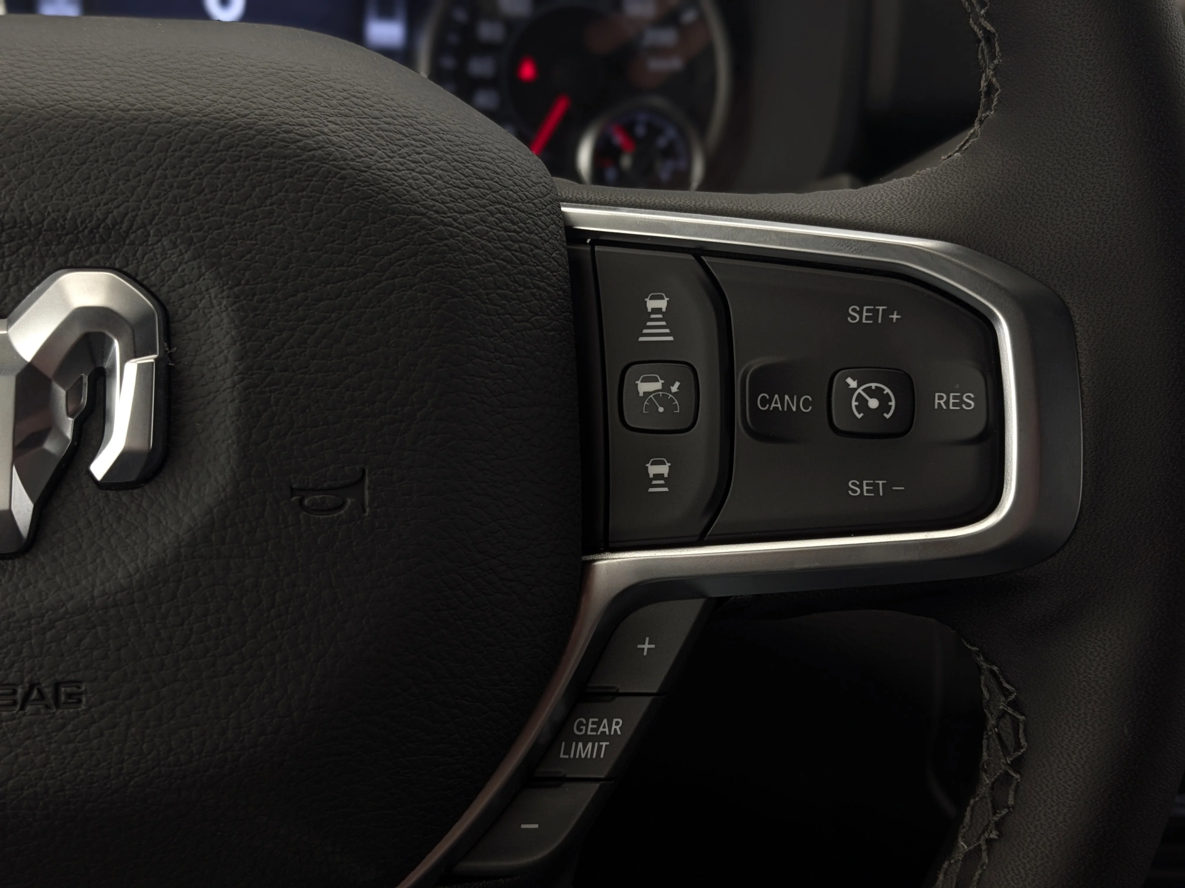 New 2026 Black RAM Big Horn - - 6.7L Cummins HO  - Lvl 2 Plus Grp  - Max Tow Pkg  - DRW  & More image 18