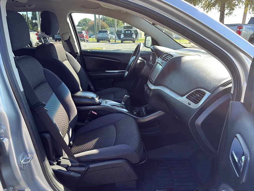 Used 2012 Bright Silver Metallic Clear Coat Dodge  image 16