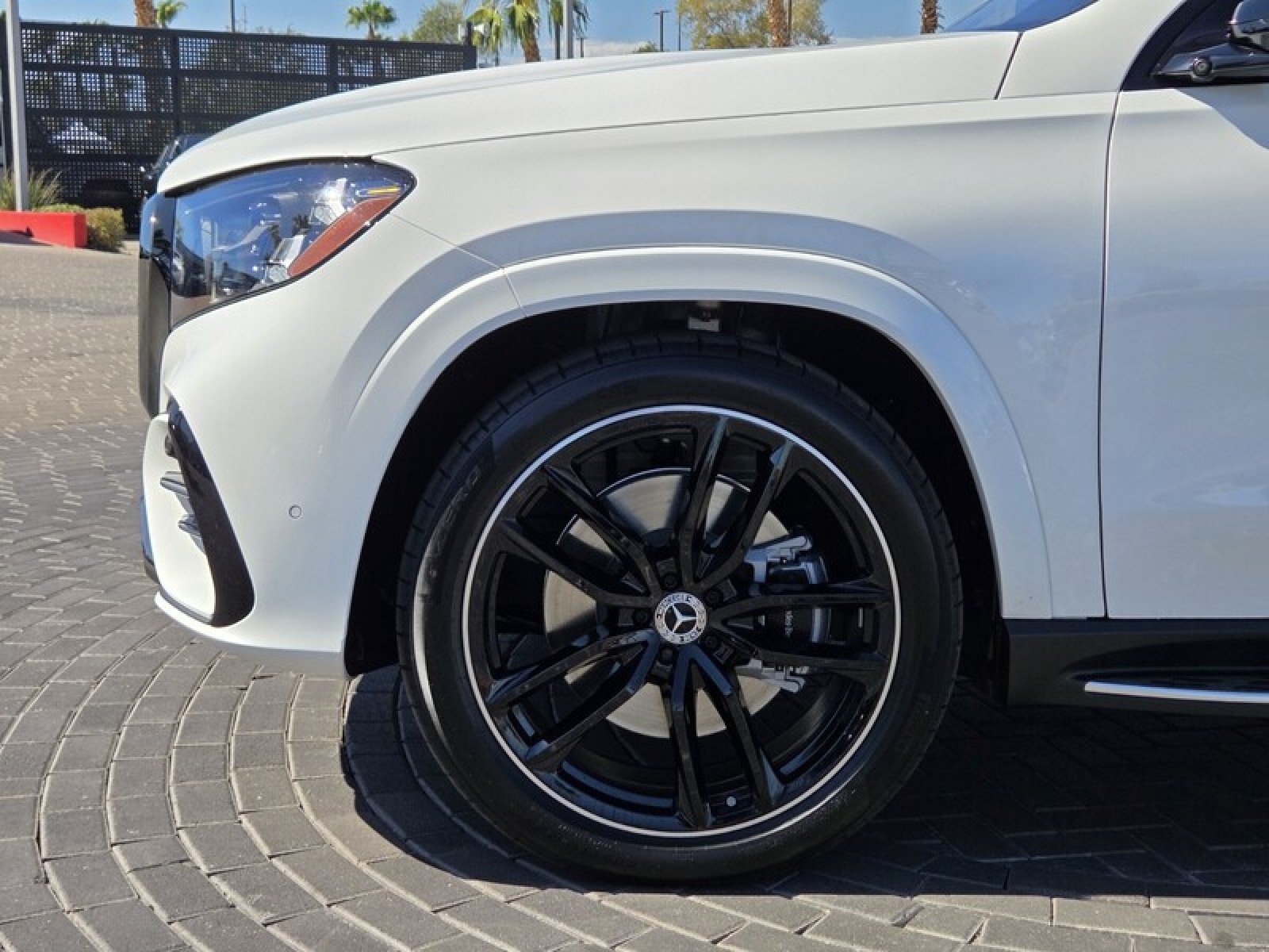 New 2027 Polar White Mercedes-Benz GLS 450 4MATIC® SUV image 10