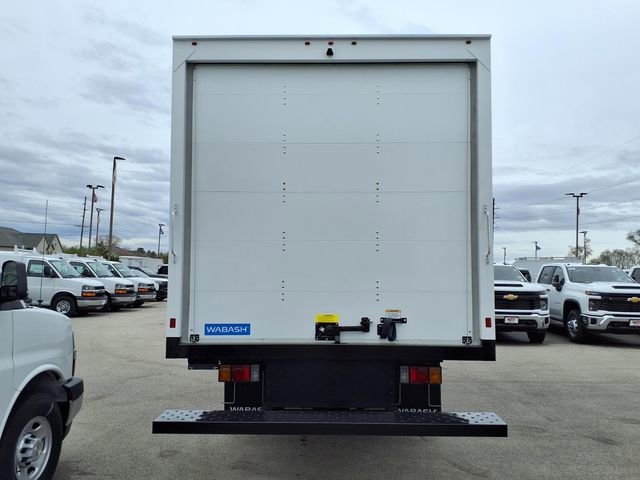 New 2025 Arc White Chevrolet 1WT image 5