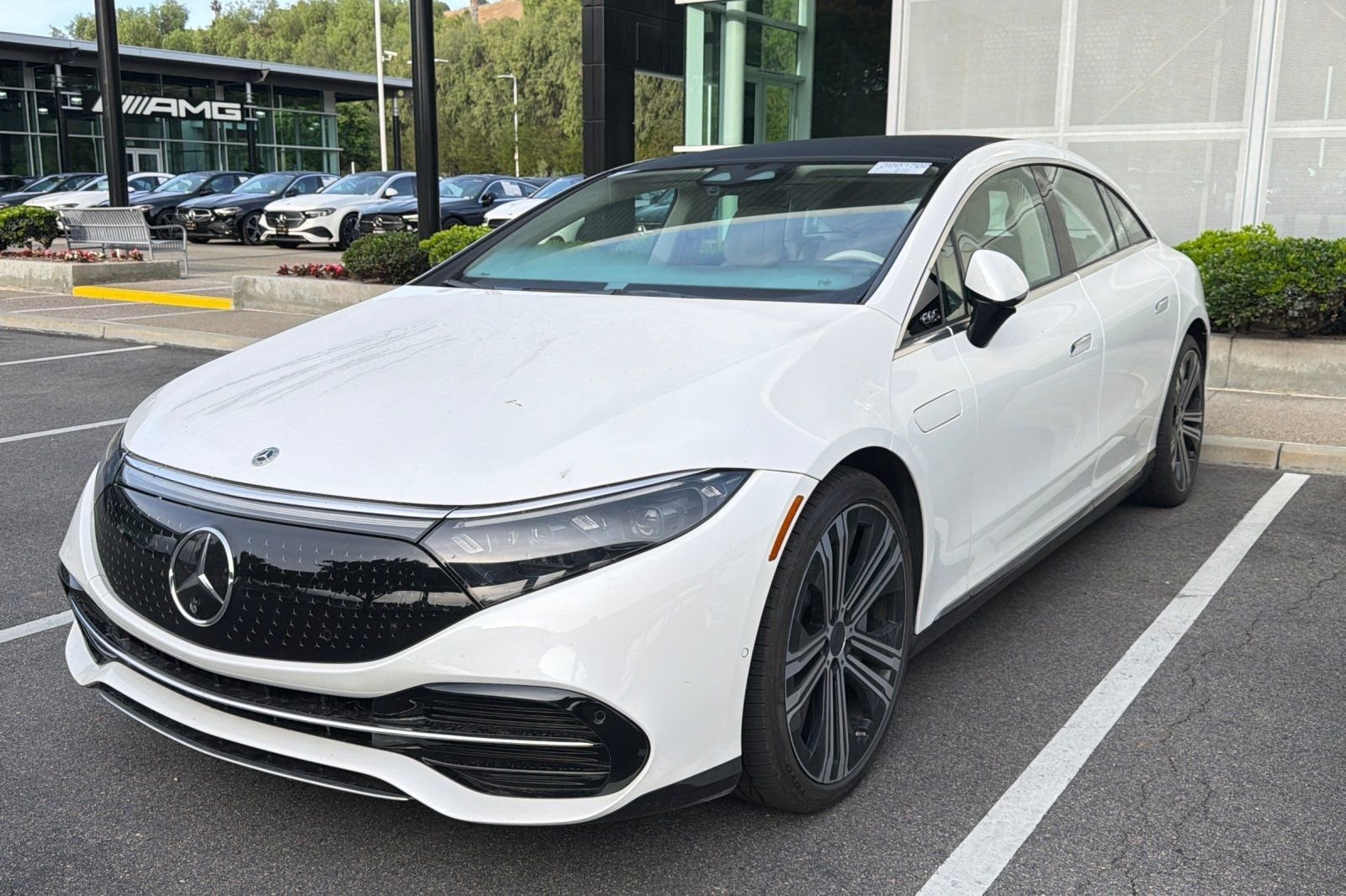 2022 Mercedes-Benz EQS's photo
