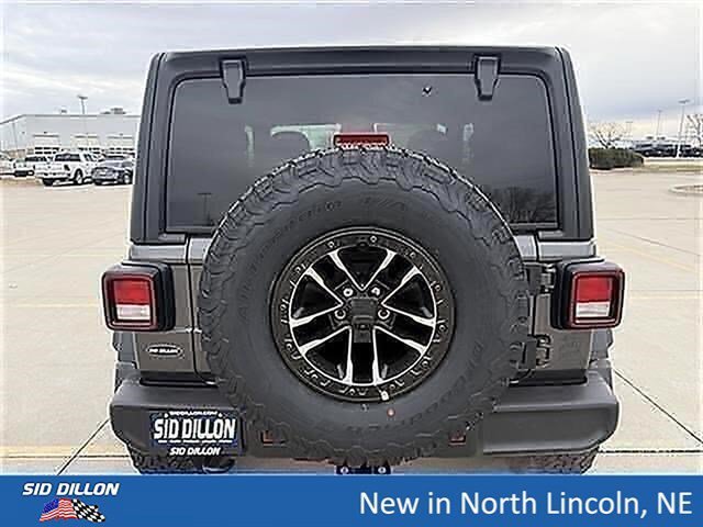 New 2026 Granite Crystal Metallic Clearcoat Jeep Willys image 4