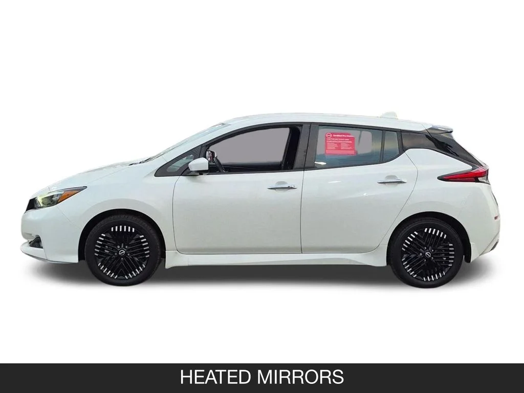 Used 2023 White Nissan SV Plus image 5