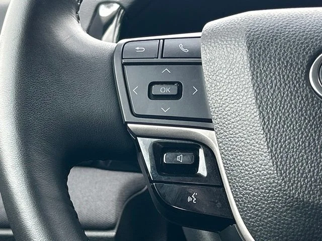 Certified Used 2025  Toyota LE image 48