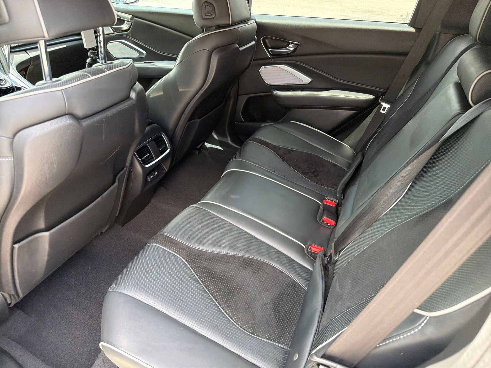 Used 2019 Majestic Black Pearl Acura A-Spec Package image 31