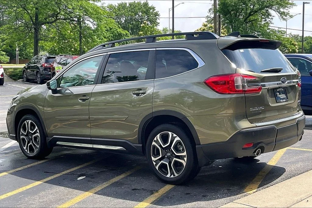 Used 2025 Brown Subaru Limited image 13
