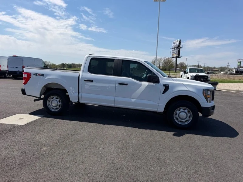 Certified Used 2023 Oxford White Ford XL image 4