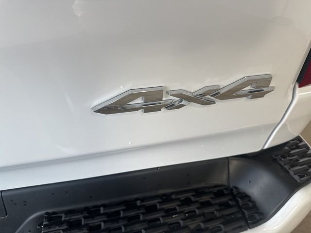 New 2026 Bright White Clear-Coat Exterior Paint RAM Laramie image 6