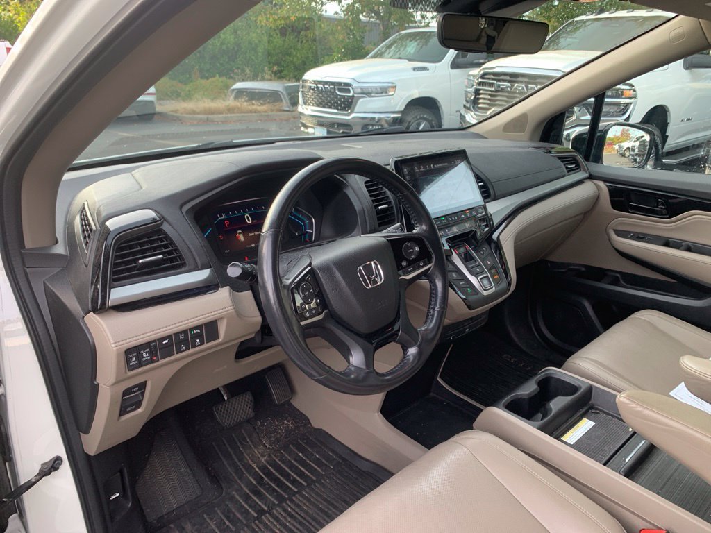Used 2018 White Honda Elite image 10