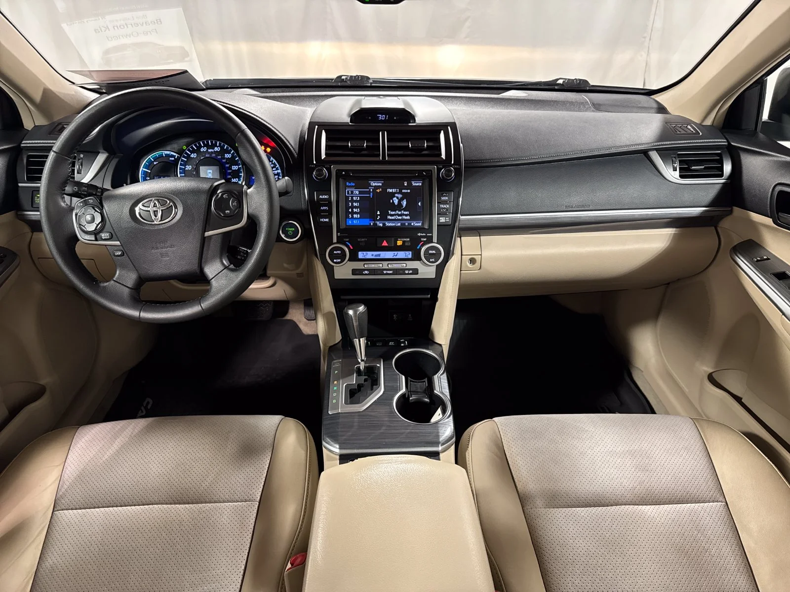 Used 2014 Cypress Pearl Toyota XLE image 4