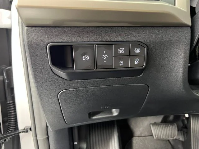 New 2027 White Kia EX image 18