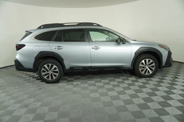 Certified Used 2025 Ice Silver Metallic Subaru Premium image 8
