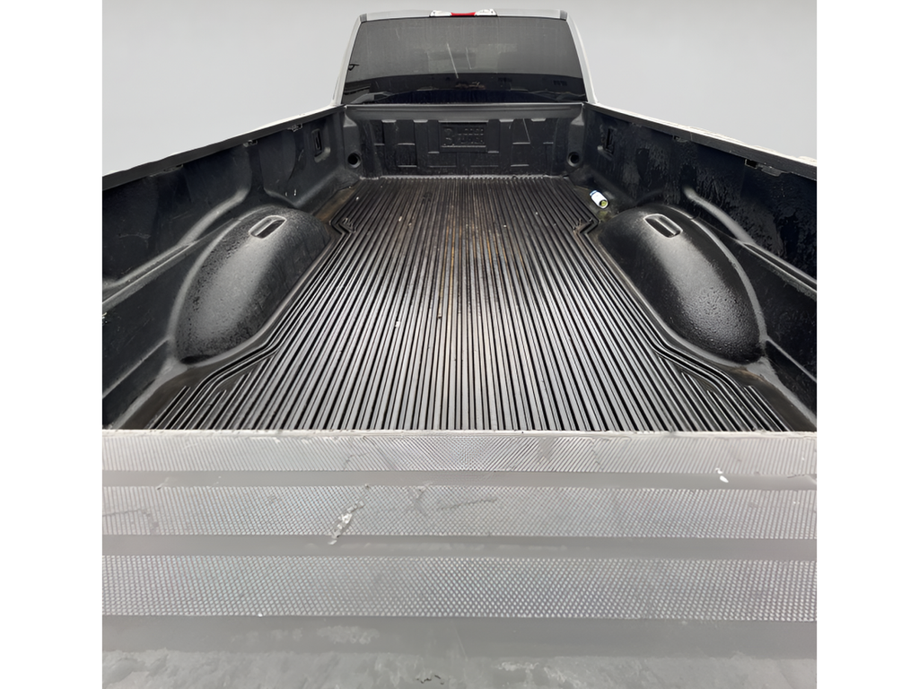 Used 2022 Gray Metallic Ford XLT image 5