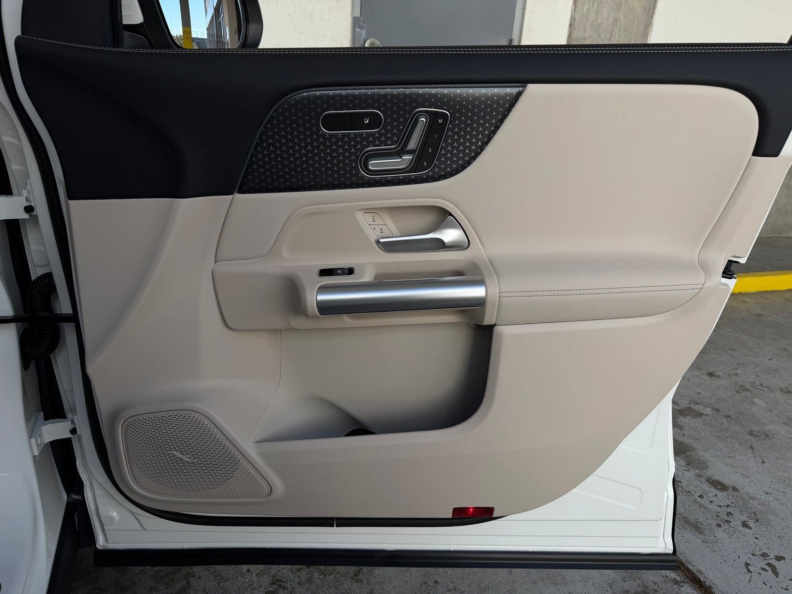 New 2026 Polar White Mercedes-Benz GLA 250 image 19