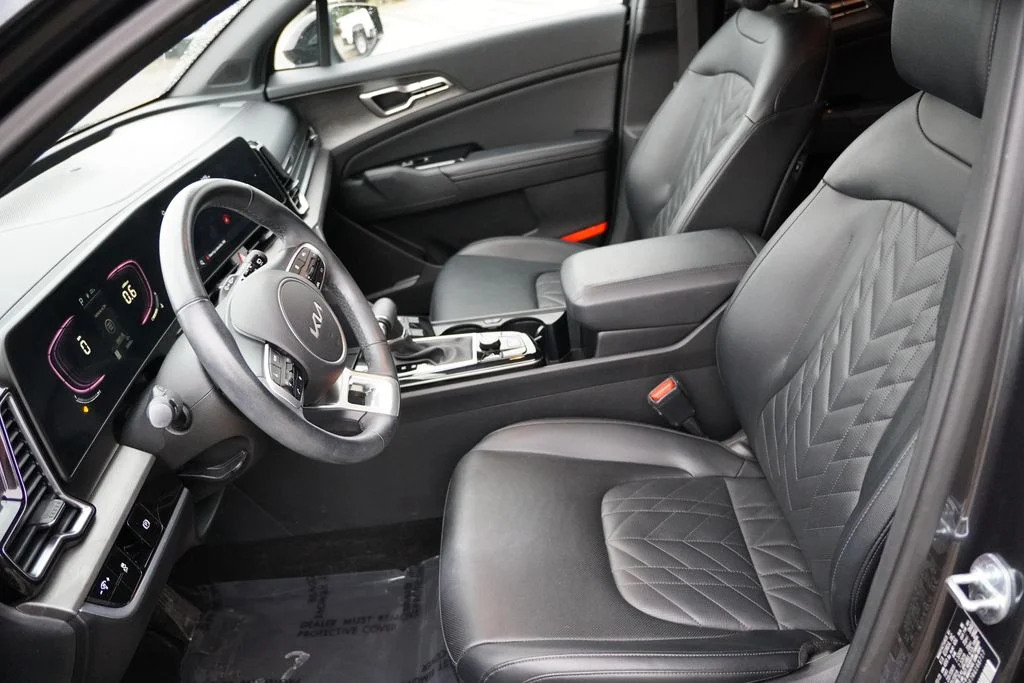 Used 2024 Gravity Gray Kia X-Line image 15