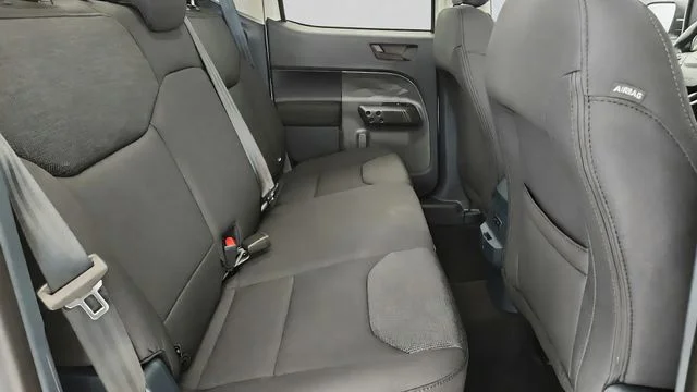 New 2026 Oxford White Ford XL image 22