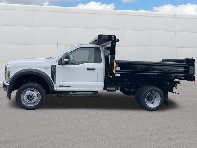 New 2026 Oxford White Ford F-550® XL image 2