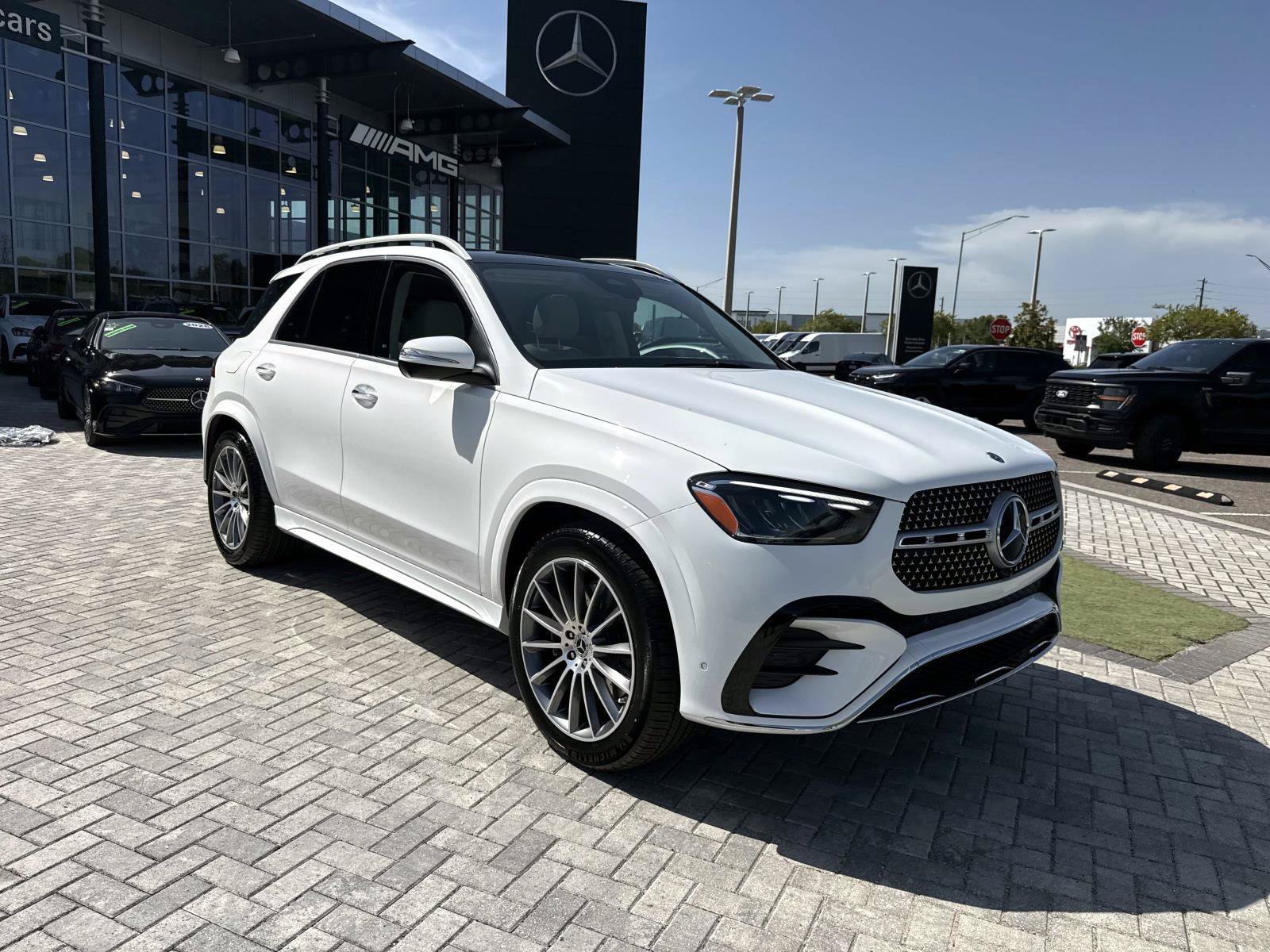 New 2026 Polar White Mercedes-Benz 350 4MATIC® SUV image 7