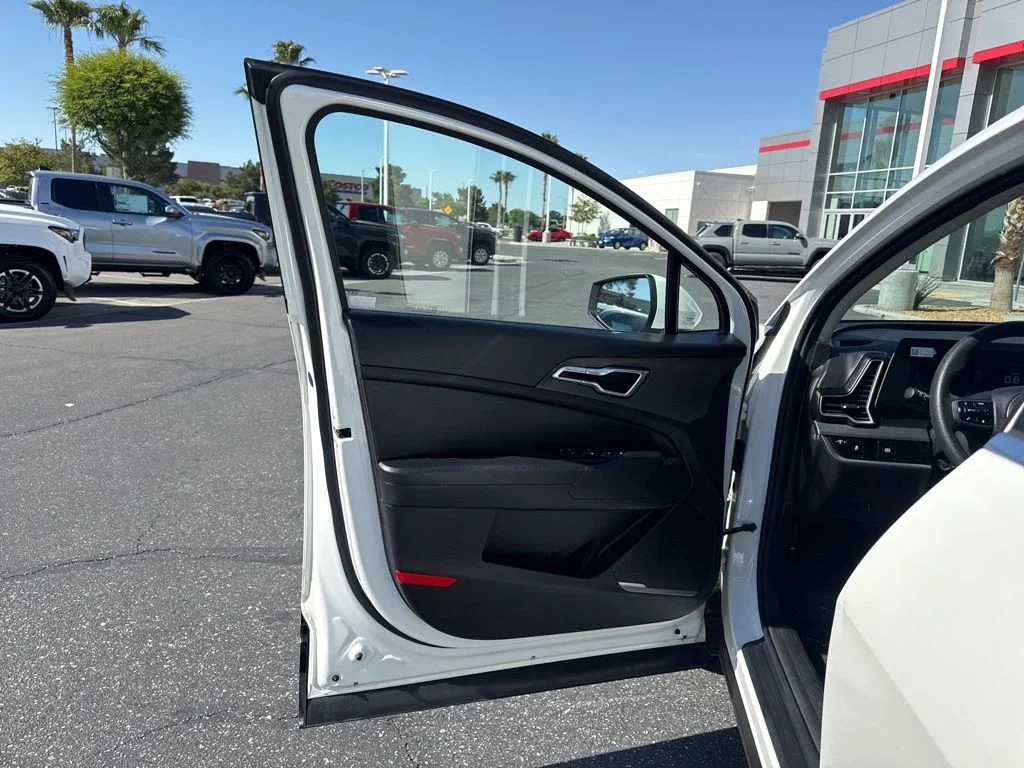 Used 2023 White Kia LX image 11