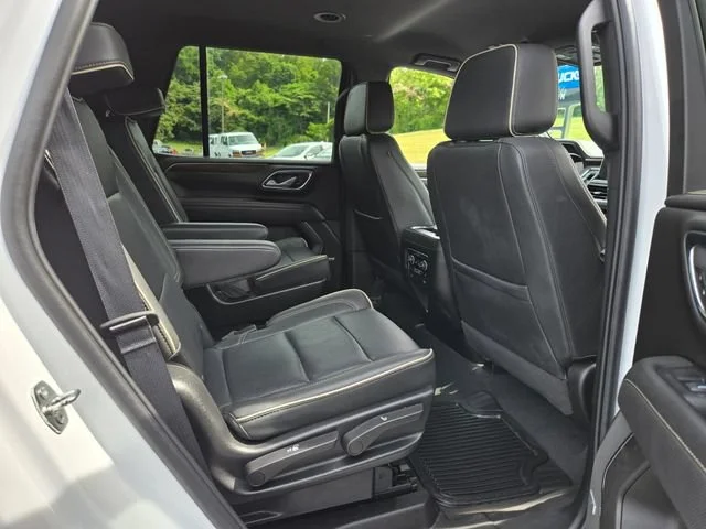 Used 2024 Summit White Chevrolet Premier image 20