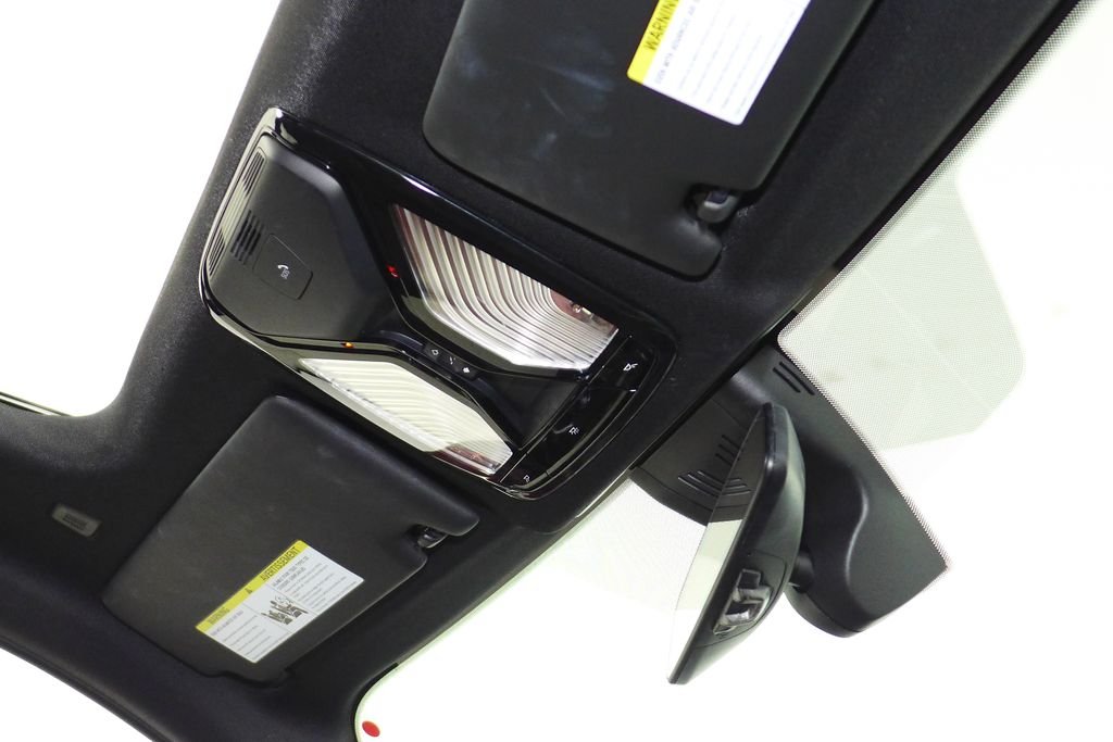 Used 2023 Black Sapphire Metallic BMW eDrive40 image 17