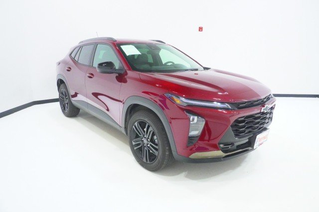 Used 2024 Crimson Metallic Chevrolet ACTIV image 3