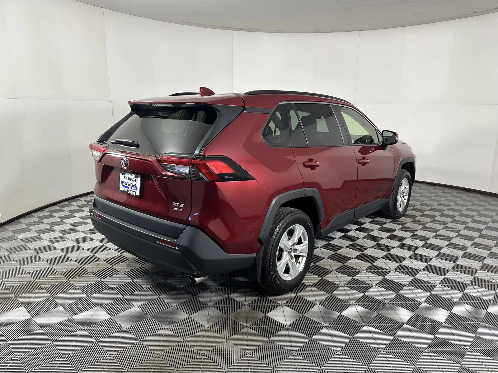 Used 2019 Ruby Flare Pearl Toyota XLE image 29