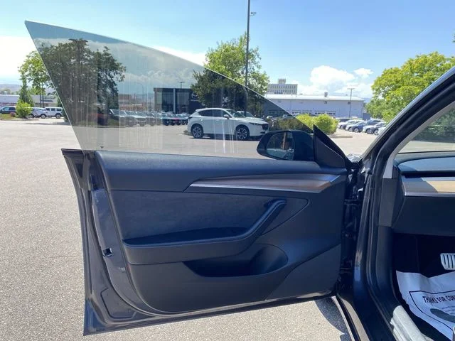 Used 2021 Black Tesla Performance image 11