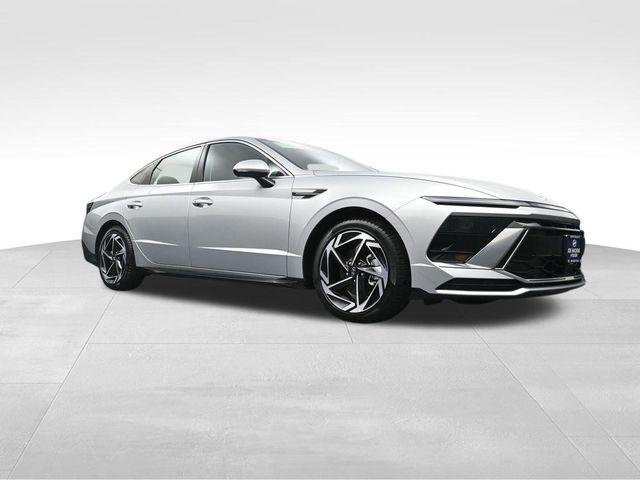 New 2026 Silver Hyundai SEL Sport image 30