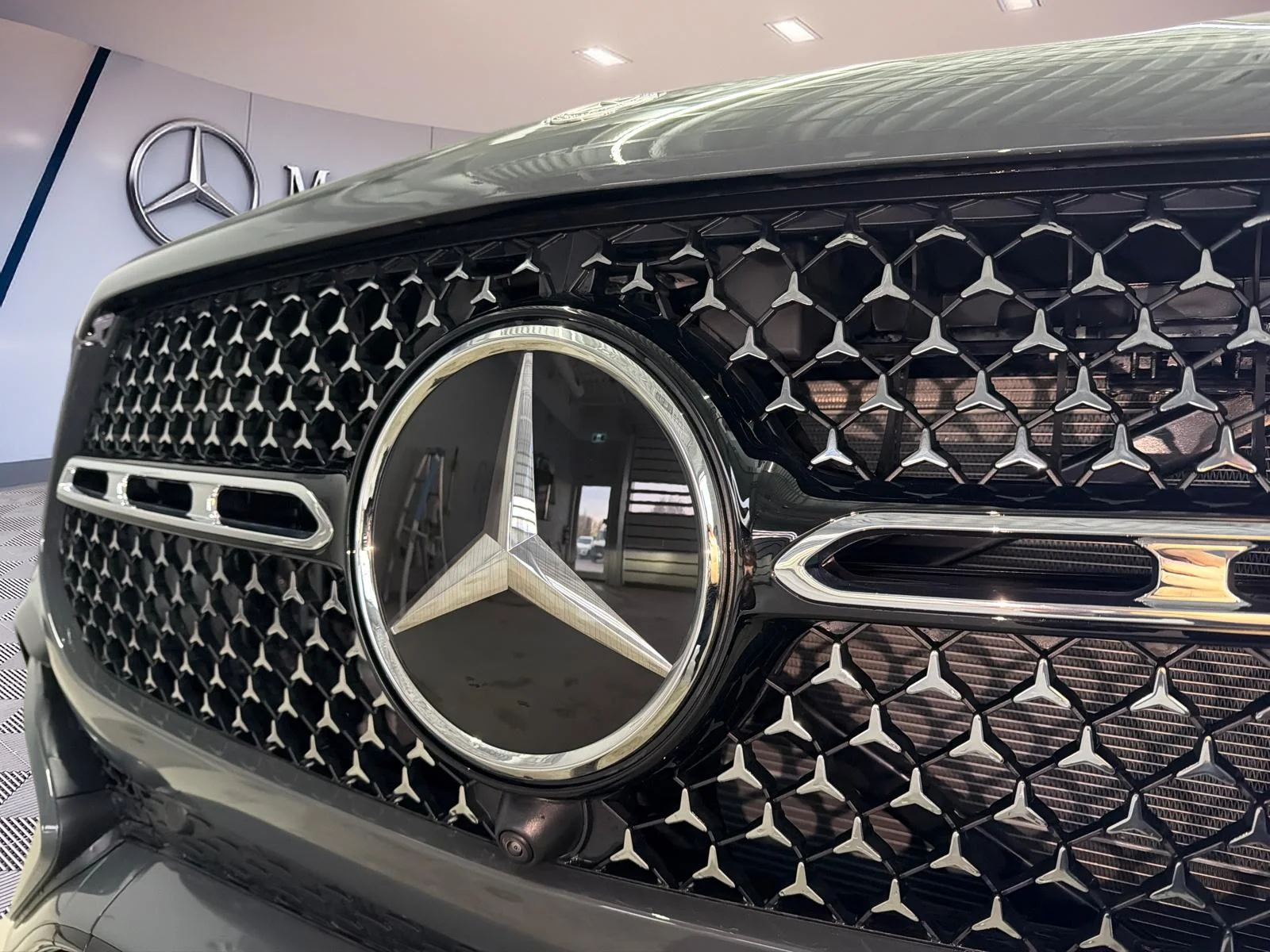 New 2026 manufaktur paint manufaktur si Mercedes-Benz GLE 580 4MATIC SUV image 25