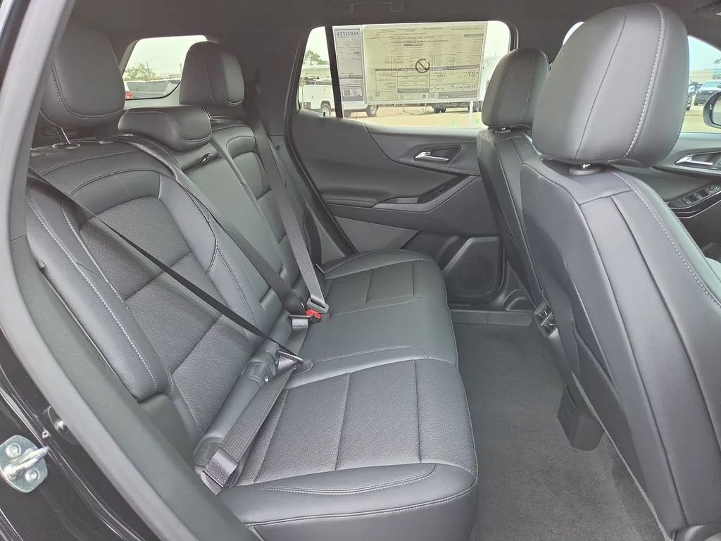 New 2026 Mosaic Black Metallic Chevrolet LT image 18