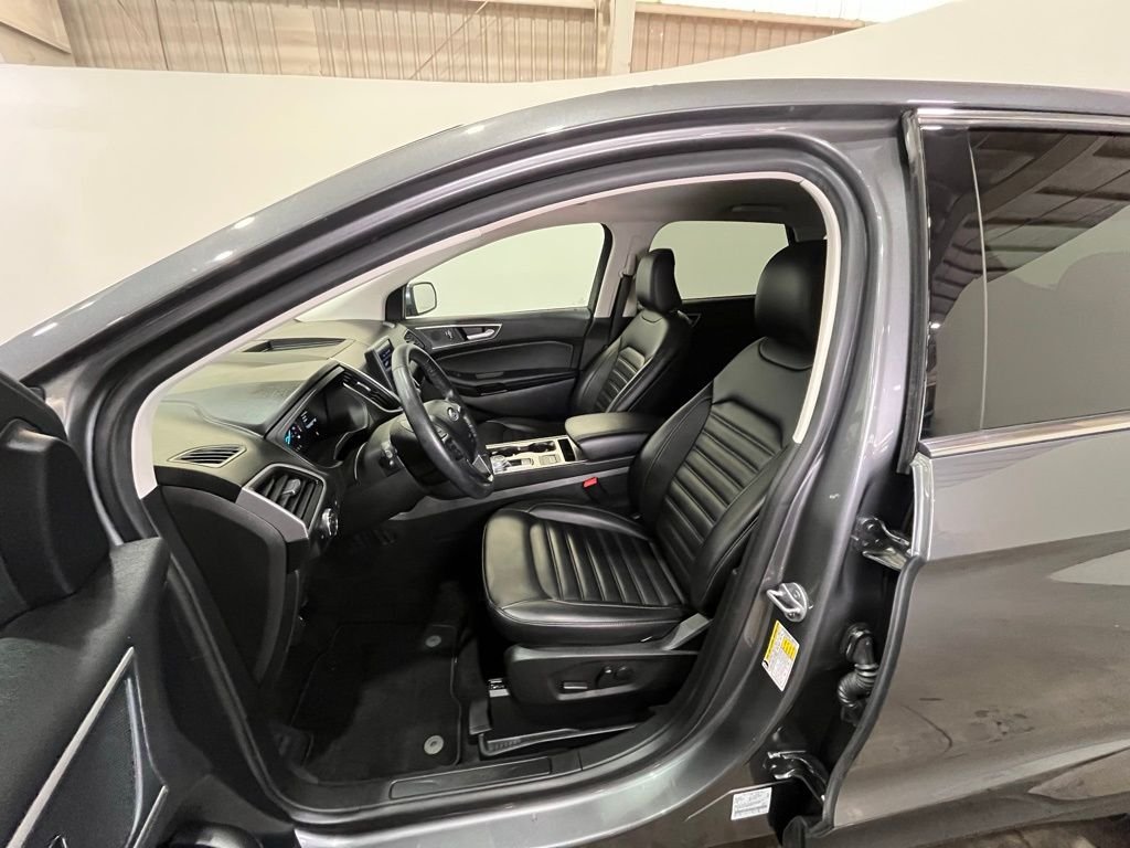 Used 2024 Gray Ford SEL image 17