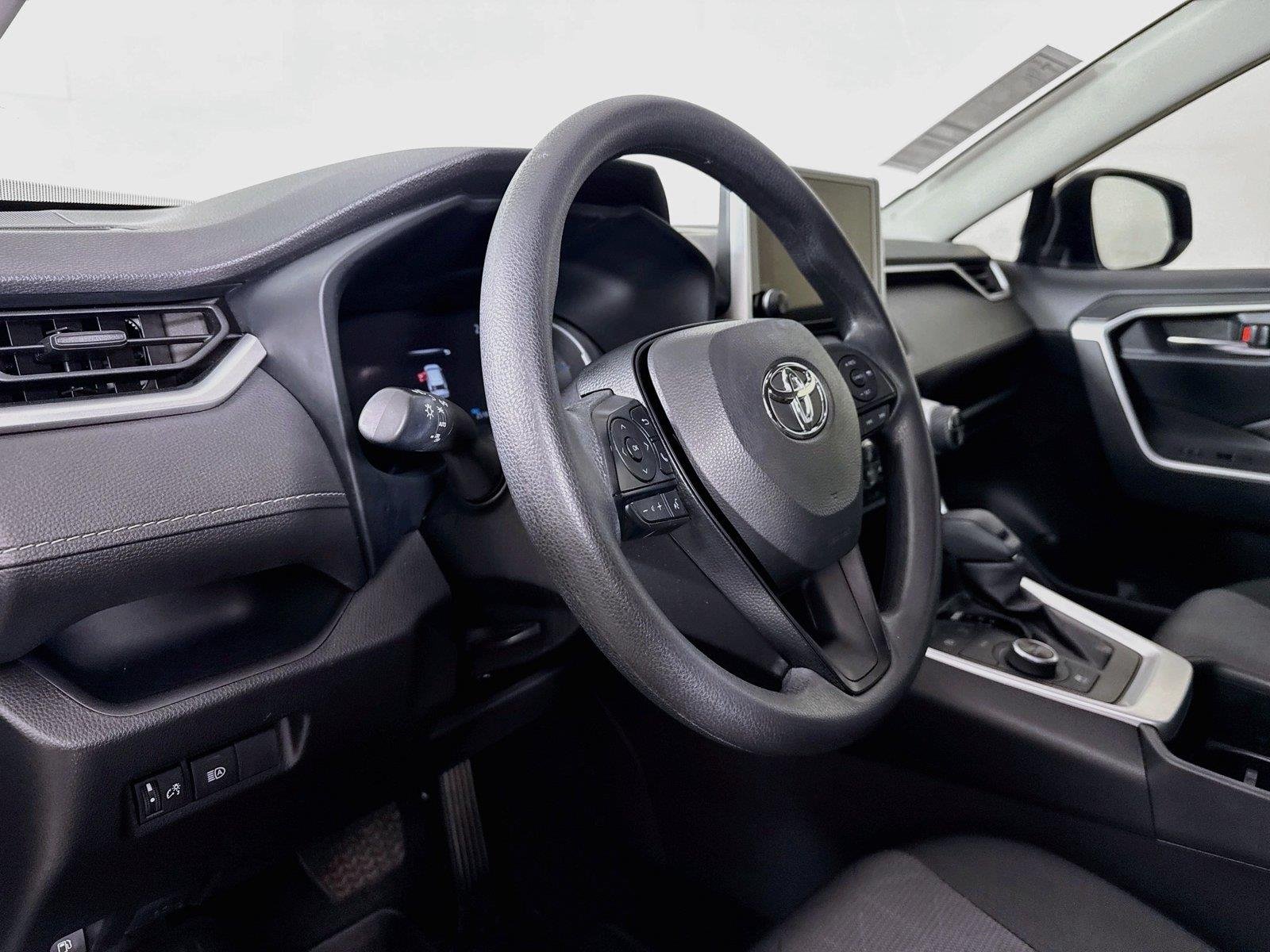 Certified Used 2025 Magnetic Gray Metallic Toyota XLE image 4