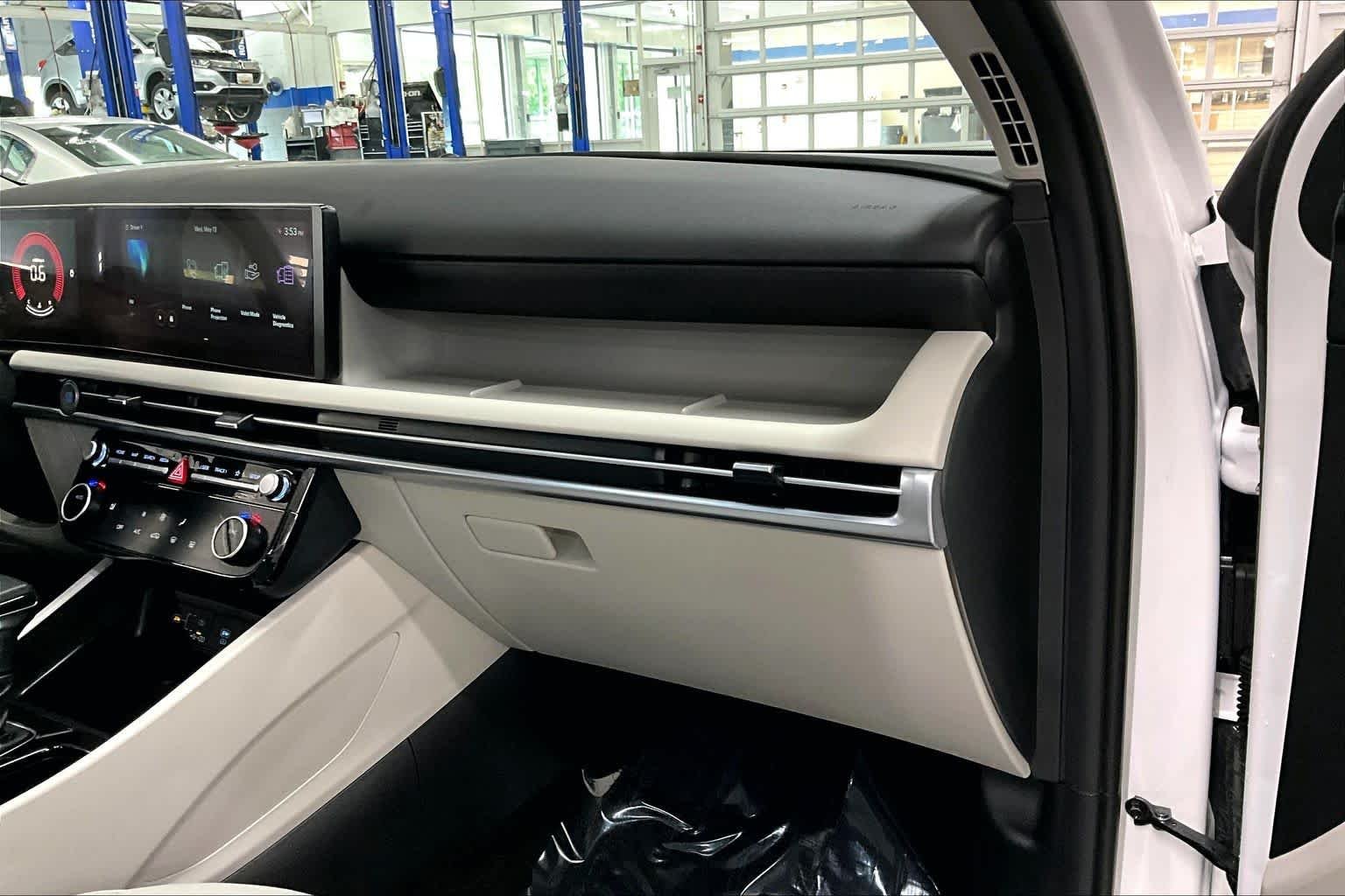 Used 2026 Serenity White Pearl Hyundai SEL image 19