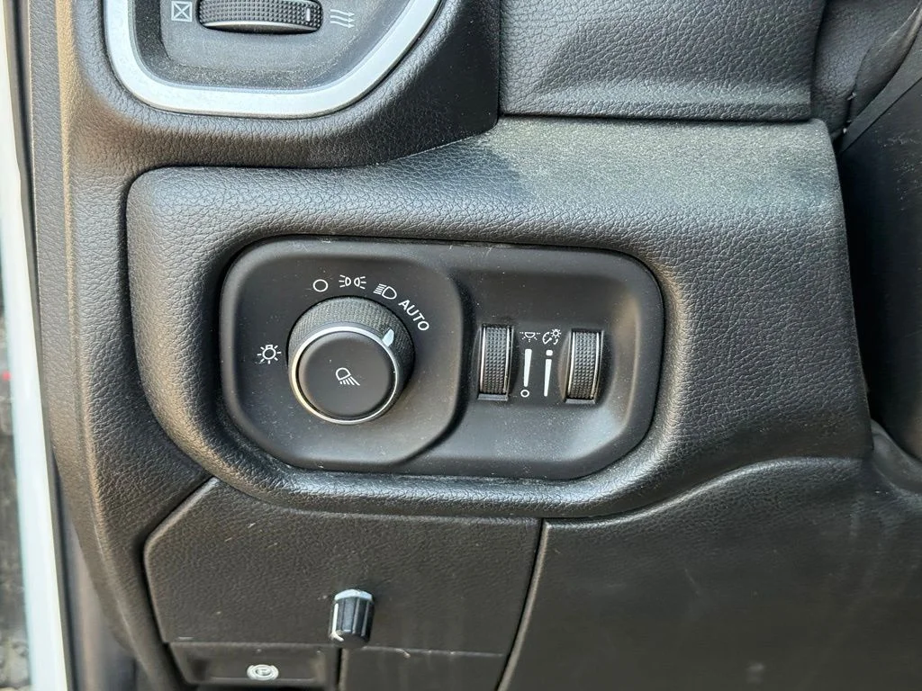 Used 2019 White Ram Big Horn image 20