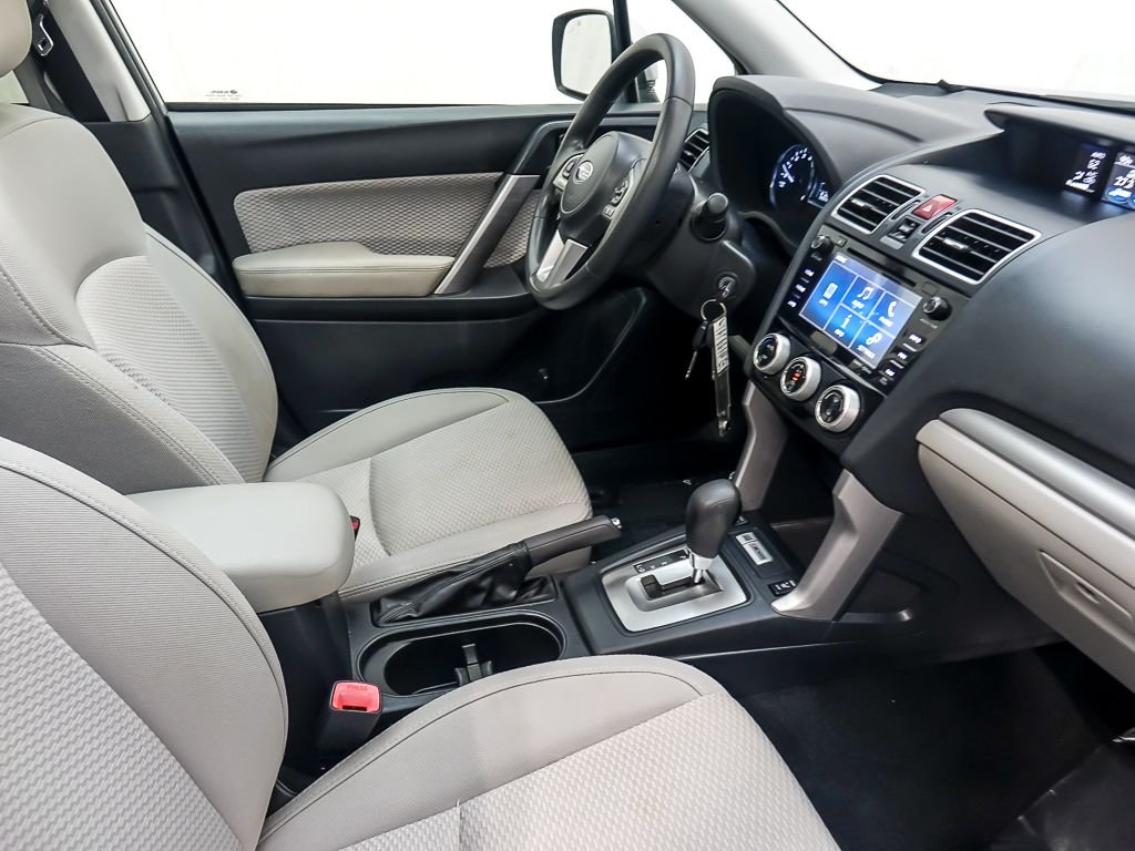 Certified Used 2017 Ice Silver Metallic Subaru 2.5i Premium image 26
