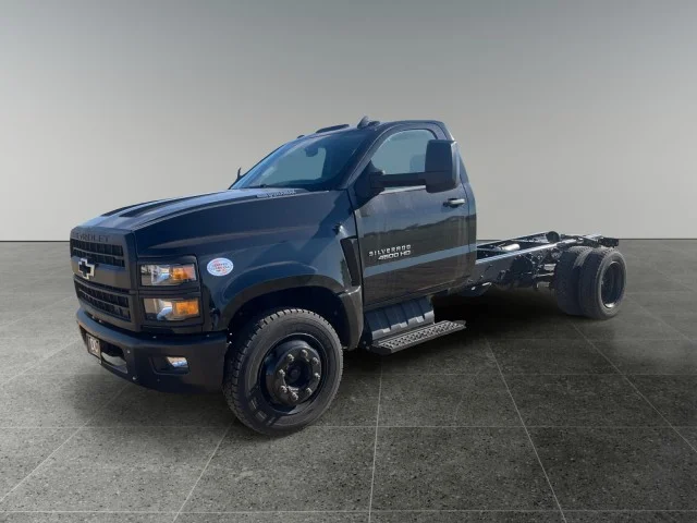 2024 Chevrolet Silverado 4500 HD LT