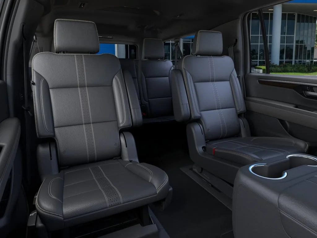 2026 Chevrolet Suburban High Country - Photo 17