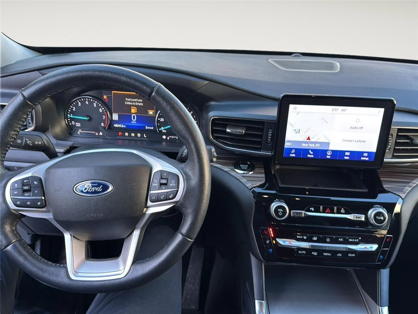 2023 Ford Explorer Limited - Photo 16