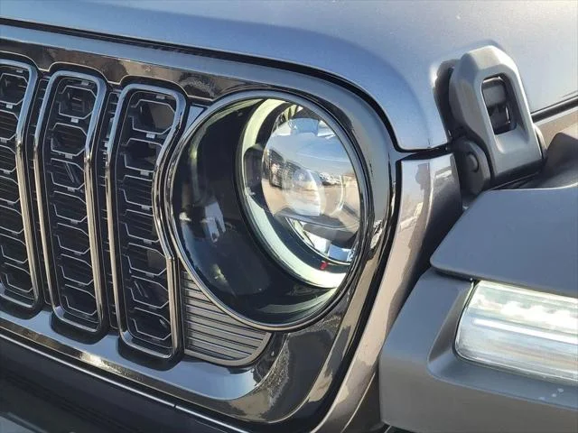 New 2026 Granite Crystal Metallic Clear-Coat Exterior Paint Jeep Willys image 22