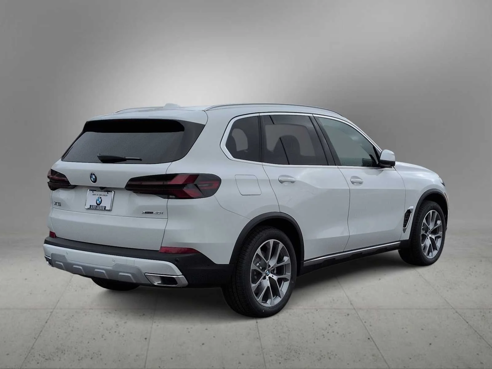 New 2026 Alpine White BMW xDrive40i image 8