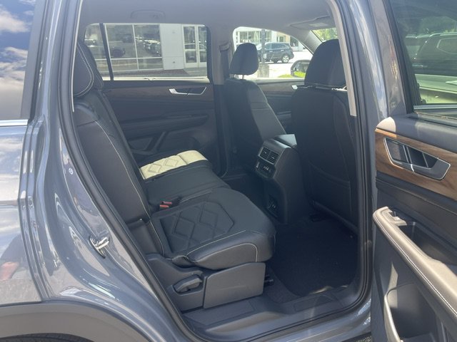 New 2026 Pure Gray Volkswagen 2.0T SE W/TECHNOLOGY image 7