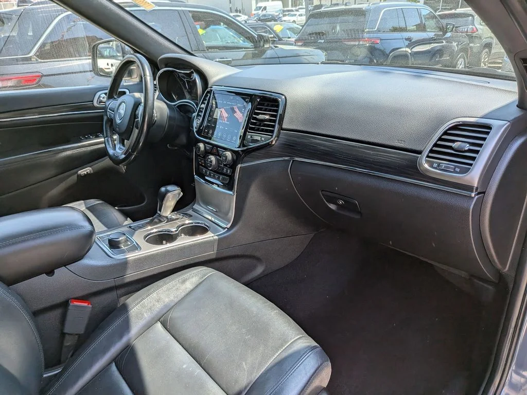 Used 2021 Blue Jeep Limited image 28