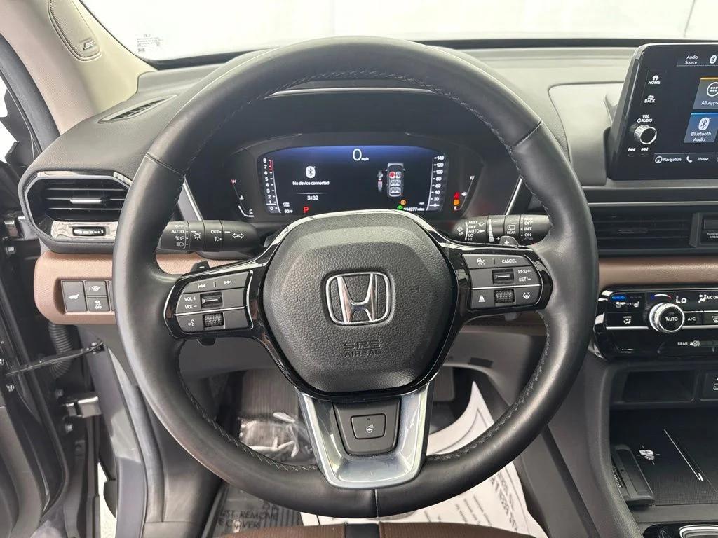 Used 2025 Gray Honda Elite image 28
